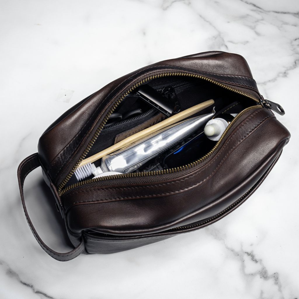 Dopp Kit | Old English - Image 8